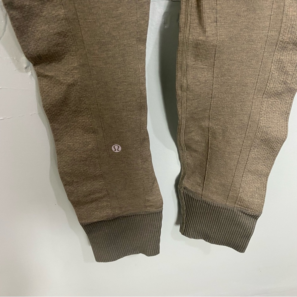 Lululemon‎ Seamless Leggings Green Sz 6 - Picture 5 of 7